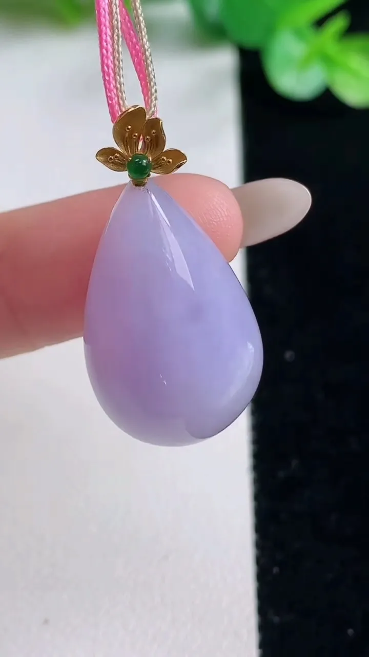 天然A货翡翠18K金紫罗兰水滴吊坠，尺寸25.2-15.9-9.5，重量:6.02g
10月23日