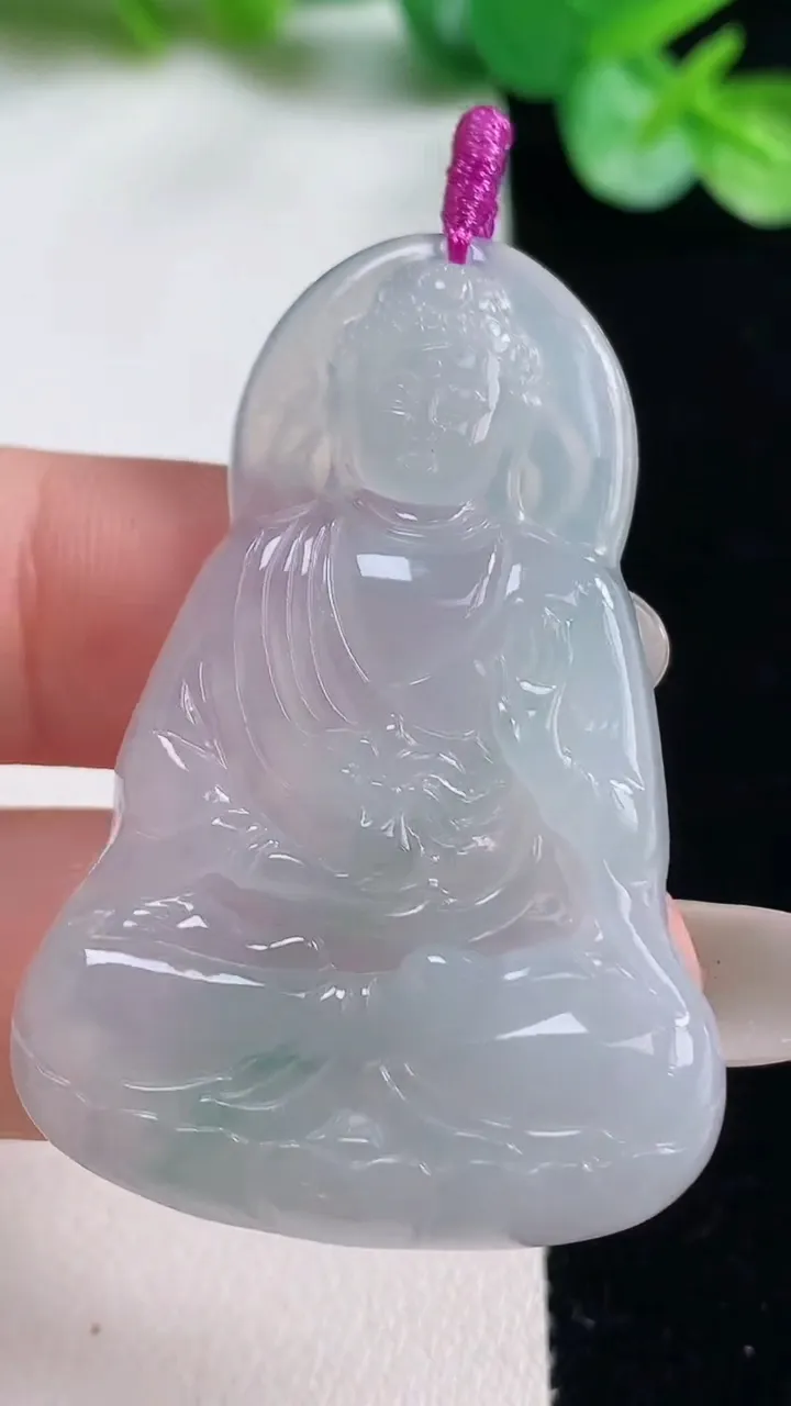 天然A货翡翠冰种飘花阿弥陀佛吊坠，尺寸46.2-31.3-4.3，重量:12.29g
10月23日