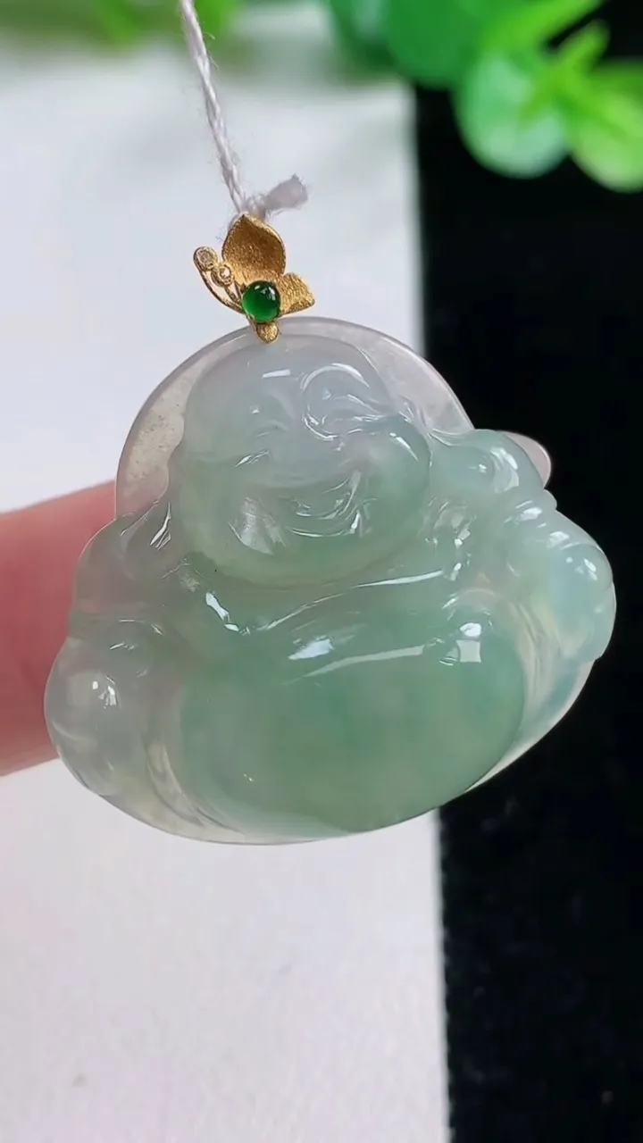 天然A货翡翠佛公吊坠，尺寸26.4-29.3-6，重量:6.76g
10月23日