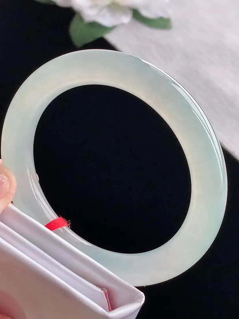 a货翡翠老坑冰种晴水圆条手镯55-56圈口 尺寸55×9.8mm  1022