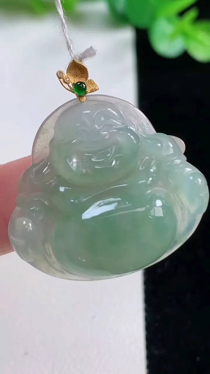 天然A货翡翠佛公吊坠，尺寸26.4-29.3-6，重量:6.76g
10月23日
