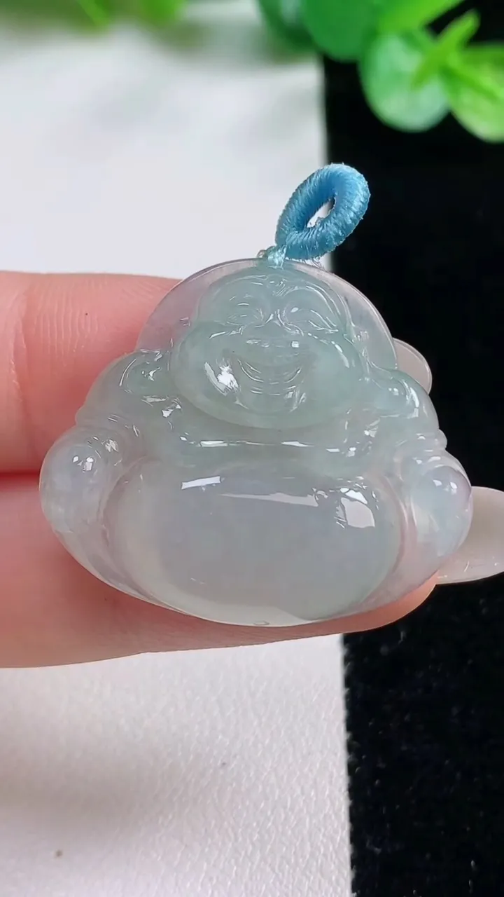 天然A货翡翠佛公吊坠，尺寸26.2-31.2-7，重量:8.30g
10月23日