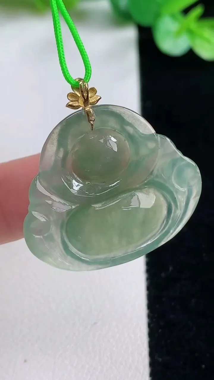 天然A货翡翠佛公吊坠，尺寸26-29.2-4.5，重量:4.88g
10月23日