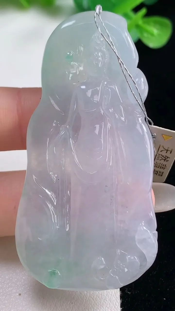 天然A货翡翠观音菩萨吊坠，尺寸63.6-30.8-5.4，重量:24.11g
10月23日