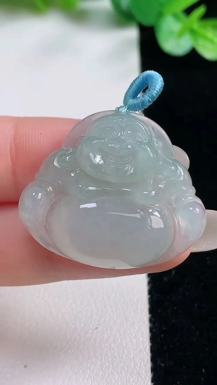 天然A货翡翠佛公吊坠，尺寸26.2-31.2-7，重量:8.30g
10月23日