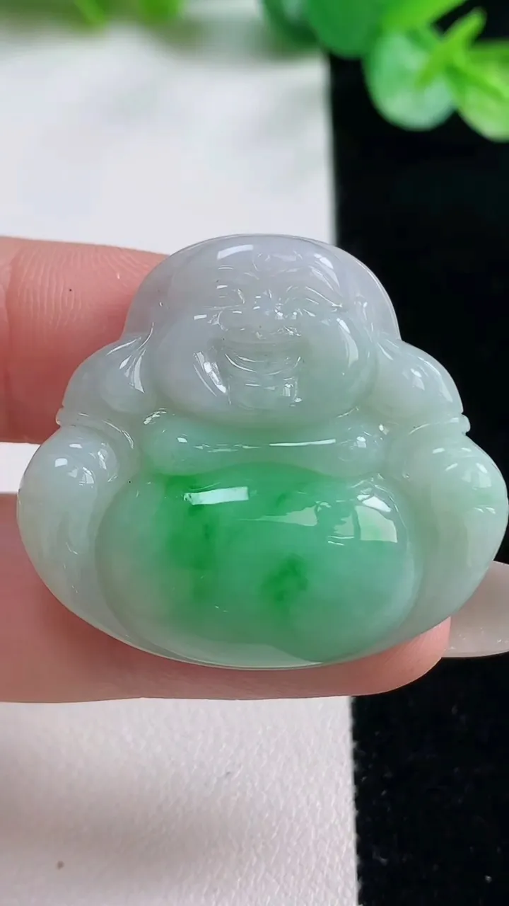 天然A货翡翠佛公吊坠，尺寸31-33.8-6.7，重量:10.91g
10月23日