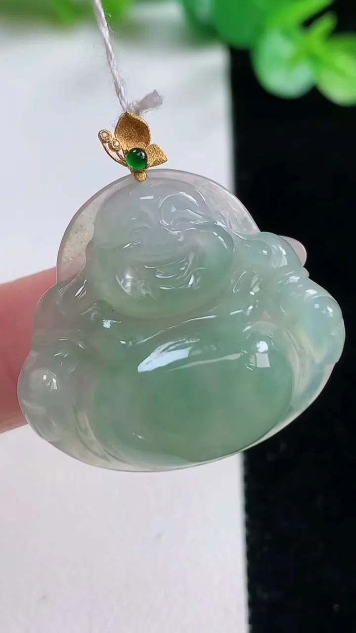天然A货翡翠佛公吊坠，尺寸26.4-29.3-6，重量:6.76g
10月23日