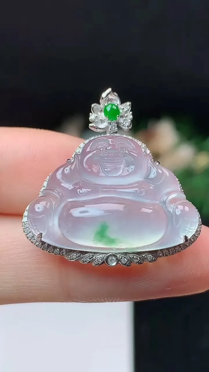 天然A货翡翠佛公吊坠，尺寸27-26.2-8.8裸石16-24.3，重量:5.12g
10月24日