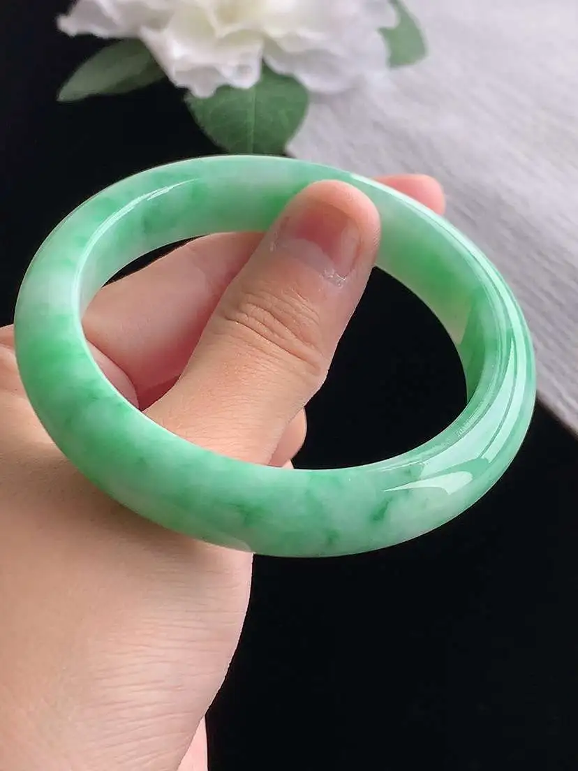 a货翡翠老坑冰种满绿正装正圈手镯56-57圈口 尺寸56×12×8.3mm 重量56.16g 1023