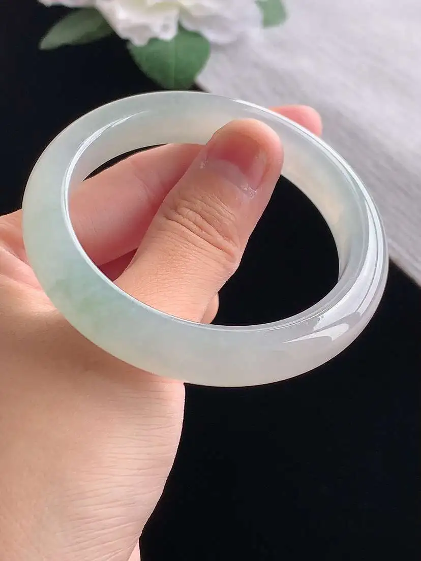 a货翡翠老坑冰种晴水正装正圈手镯53-54圈口  尺寸53×10.6×8mm 重量47.16g 1023