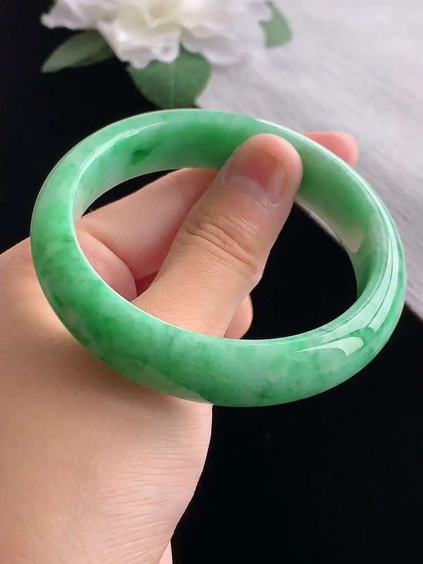 a货翡翠老坑冰润满绿正装正圈手镯56-57圈口  尺寸56.5×13.8×8mm 重量61.70g 1023