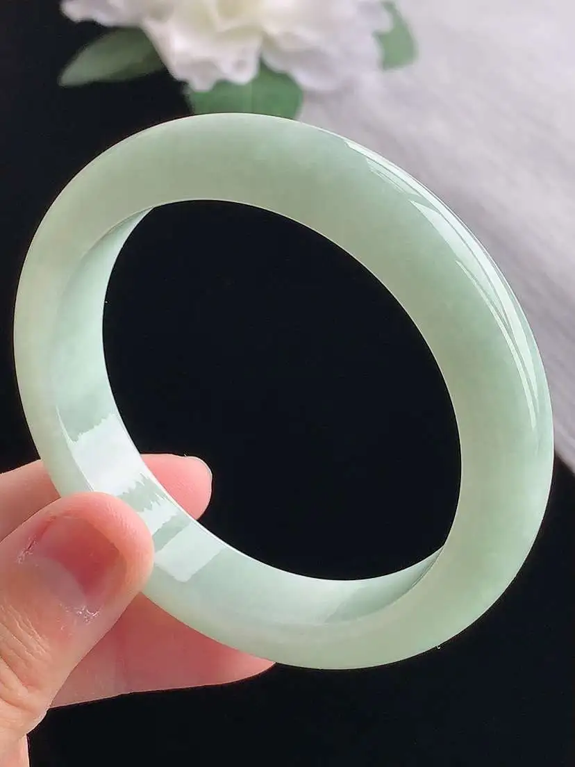 a货翡翠老坑冰种满绿甜绿正装正圈手镯55-56圈口 尺寸55.4×12.2×8mm 重量57.38g
