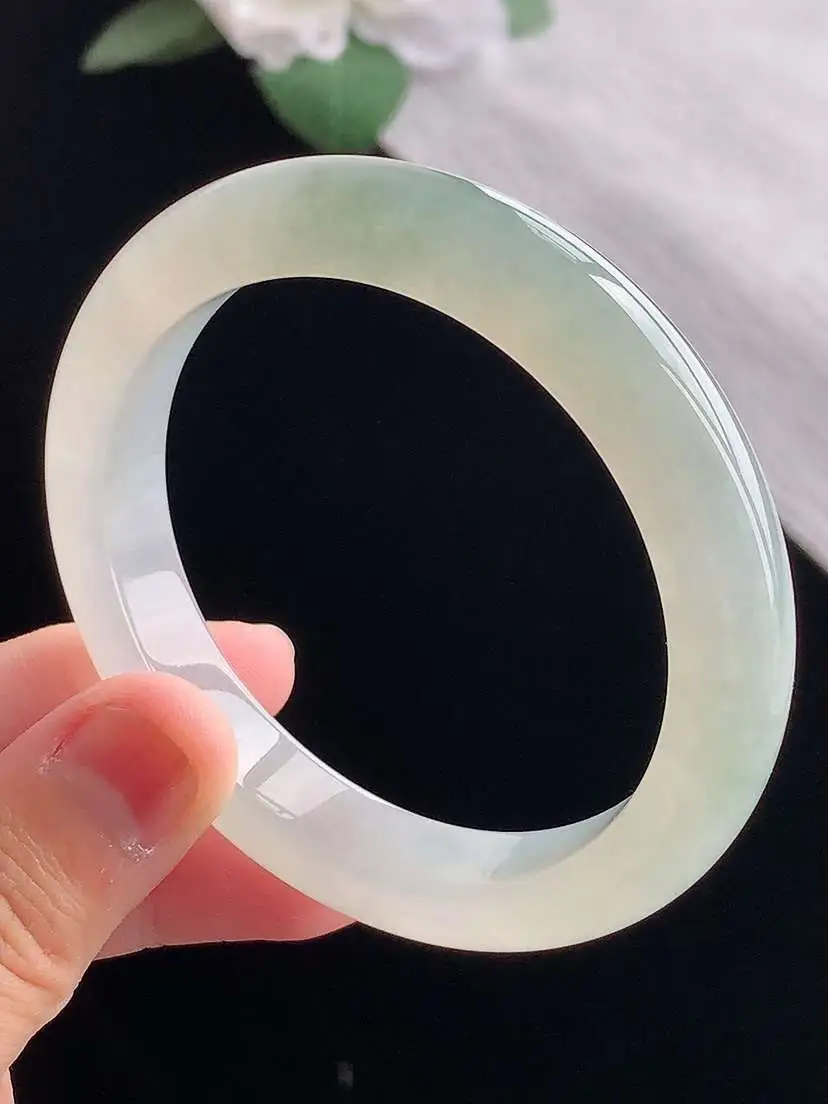 a货翡翠老坑冰种晴水正装正圈手镯53-54圈口  尺寸53×10.6×8mm 重量47.16g 10
