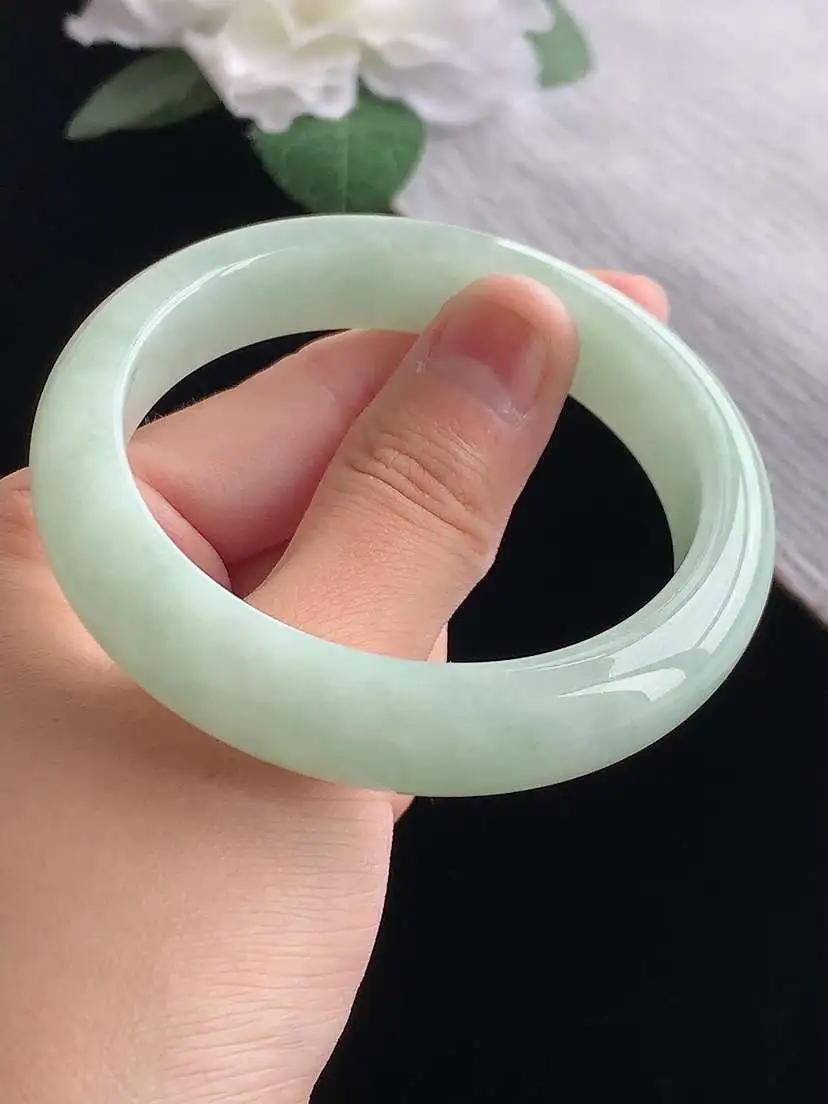 a货翡翠老坑冰种满绿甜绿正装正圈手镯55-56圈口 尺寸55.4×12.2×8mm 重量57.38g 1023