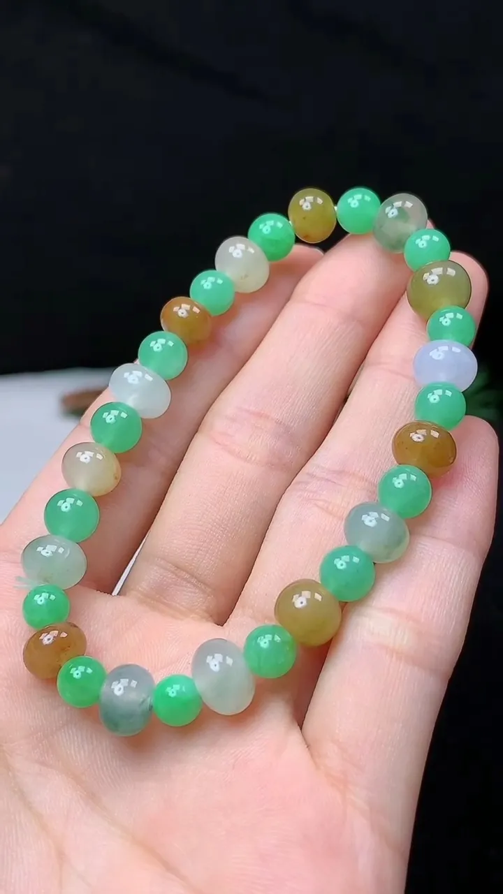 天然A货翡翠圆珠手串，尺寸7-30颗，重量:18.02g10月24日
工厂直销收藏佳品,种好水足，色