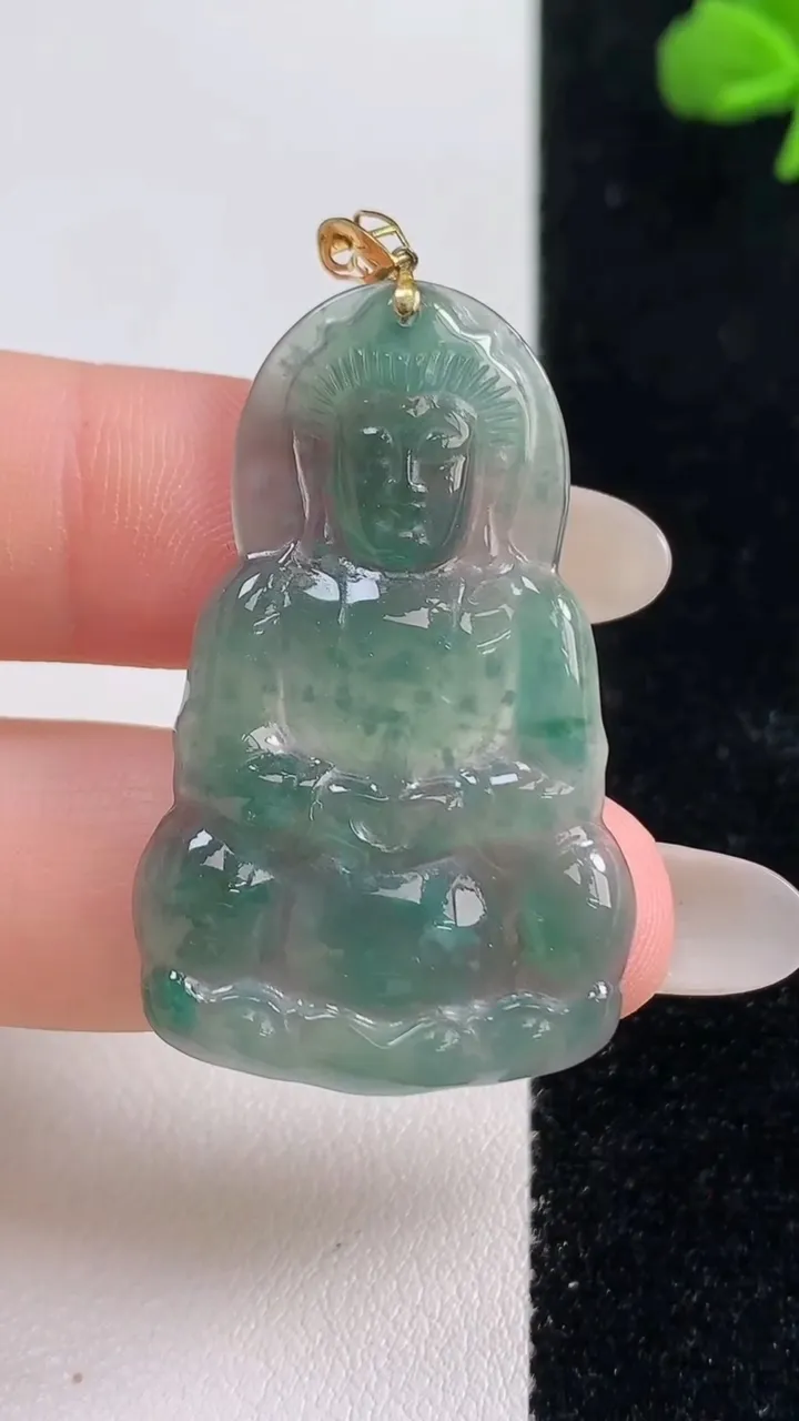 天然A货翡翠18K金蓝水观音菩萨吊坠，尺寸39.6-24.6-2.8，重量:5.14g
10月25日