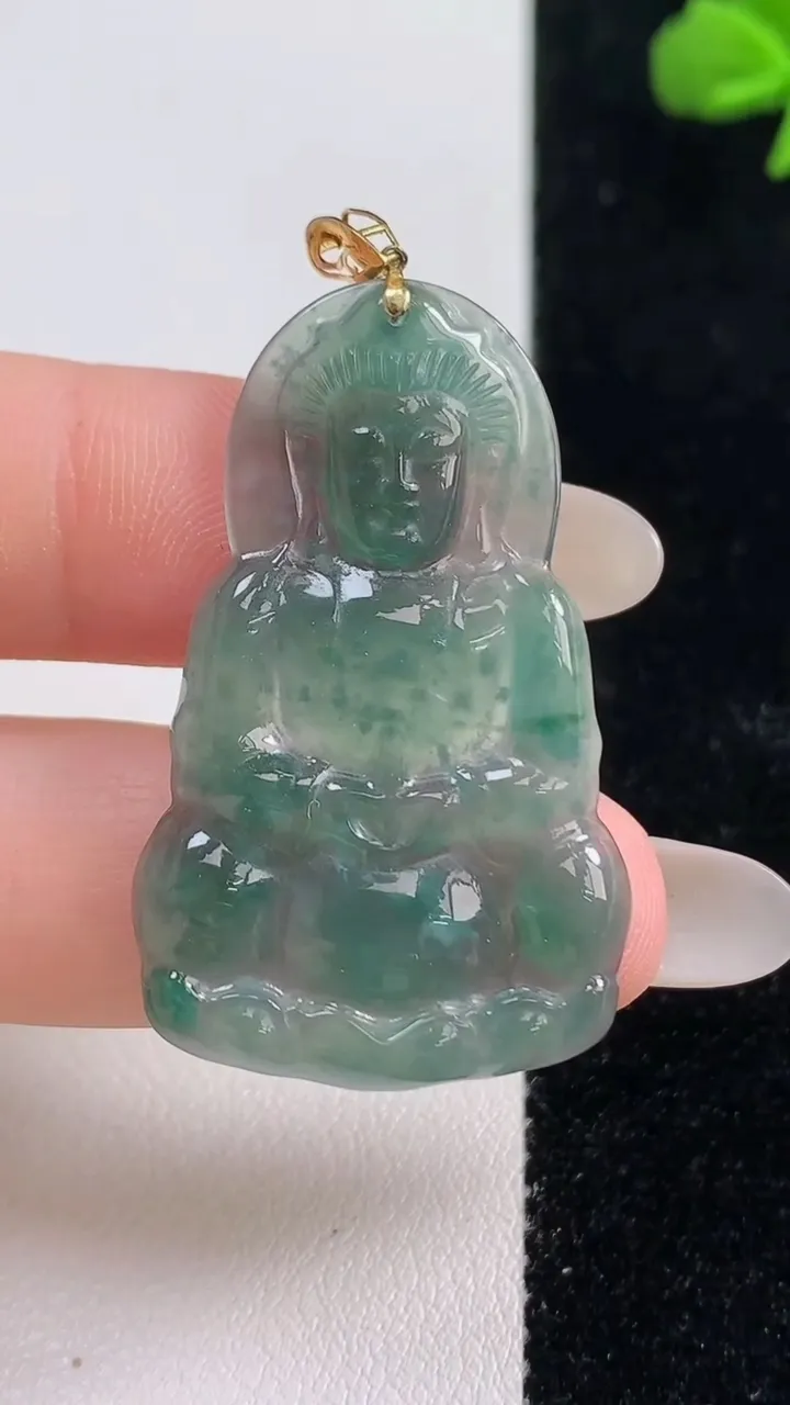 天然A货翡翠18K金蓝水观音菩萨吊坠，尺寸39.6-24.6-2.8，重量:5.14g
10月25日
