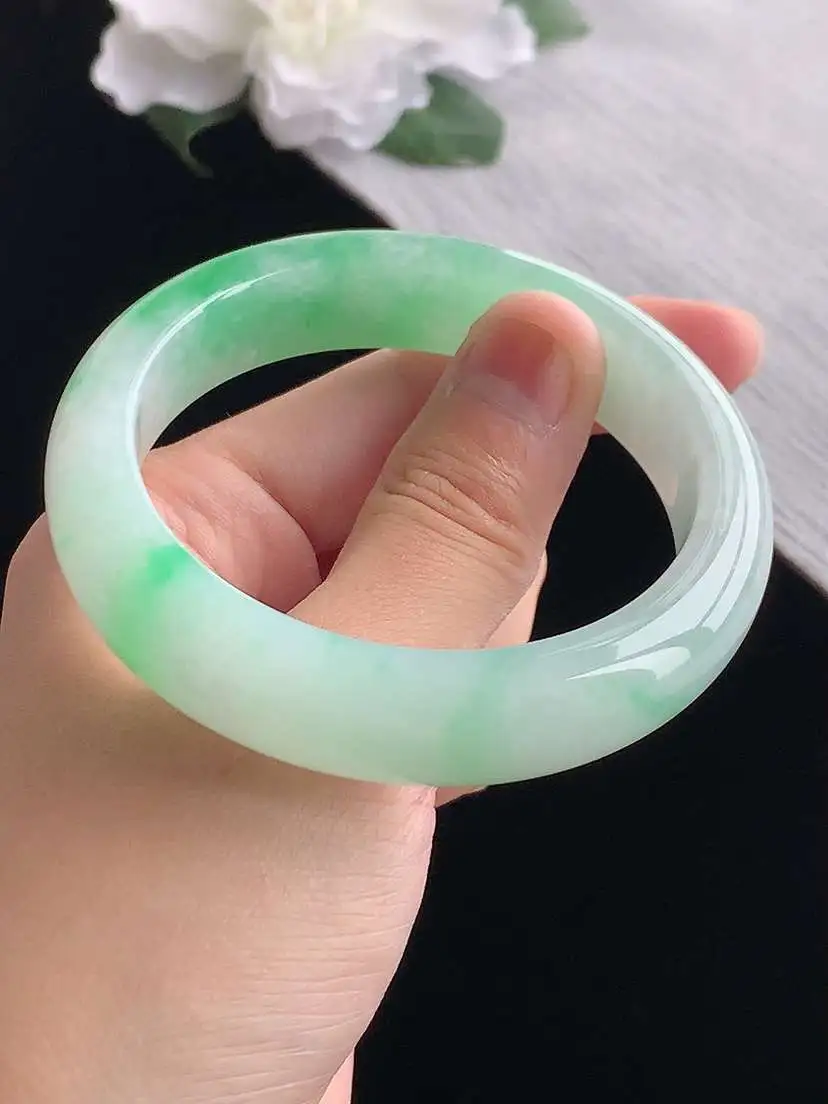 a货翡翠老坑冰种飘阳绿正装正圈手镯54-55圈口  尺寸54.5×13×8.8mm 重量63.43g 1024