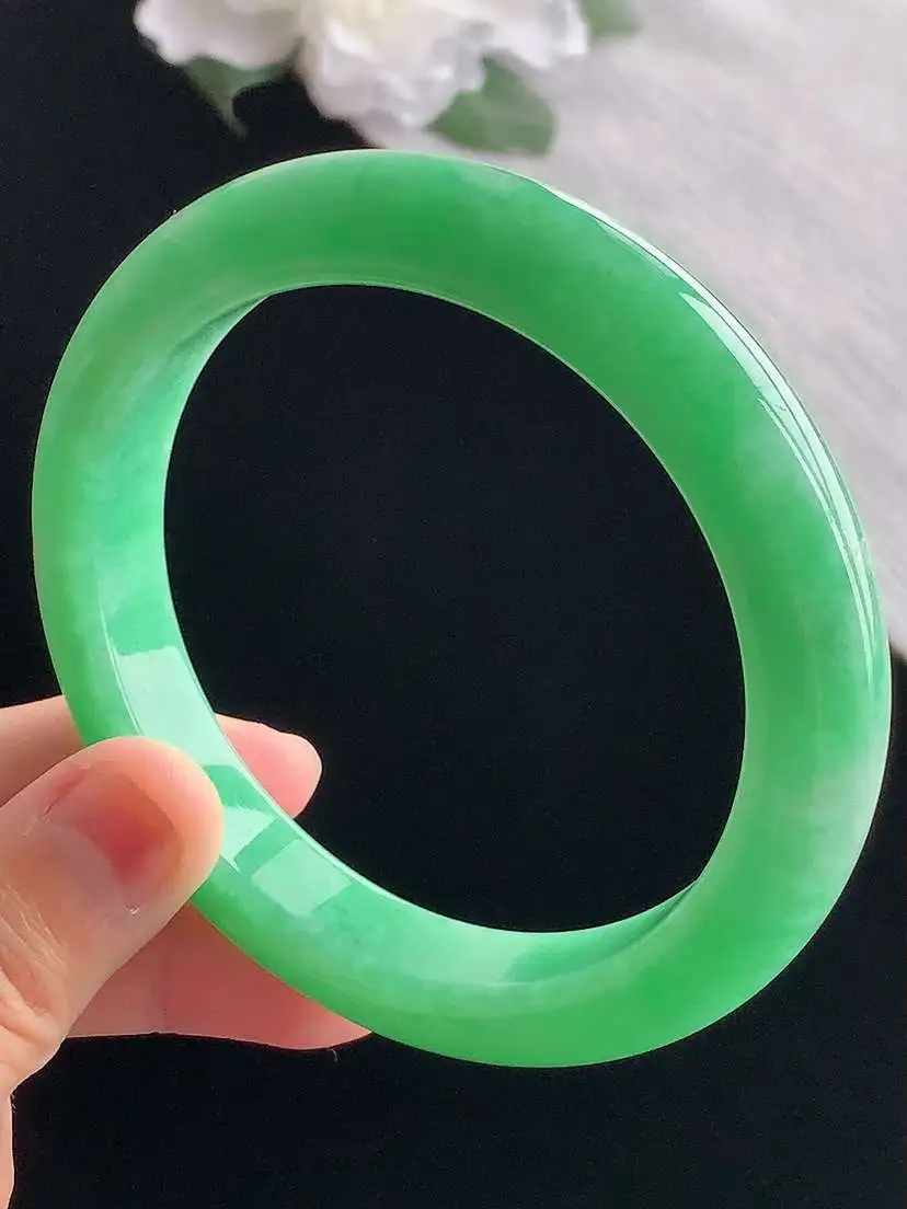 a货翡翠老坑冰种满绿正装正圈手镯62-63大圈口  尺寸62.5×12×9.5mm 重量72.76g 1024