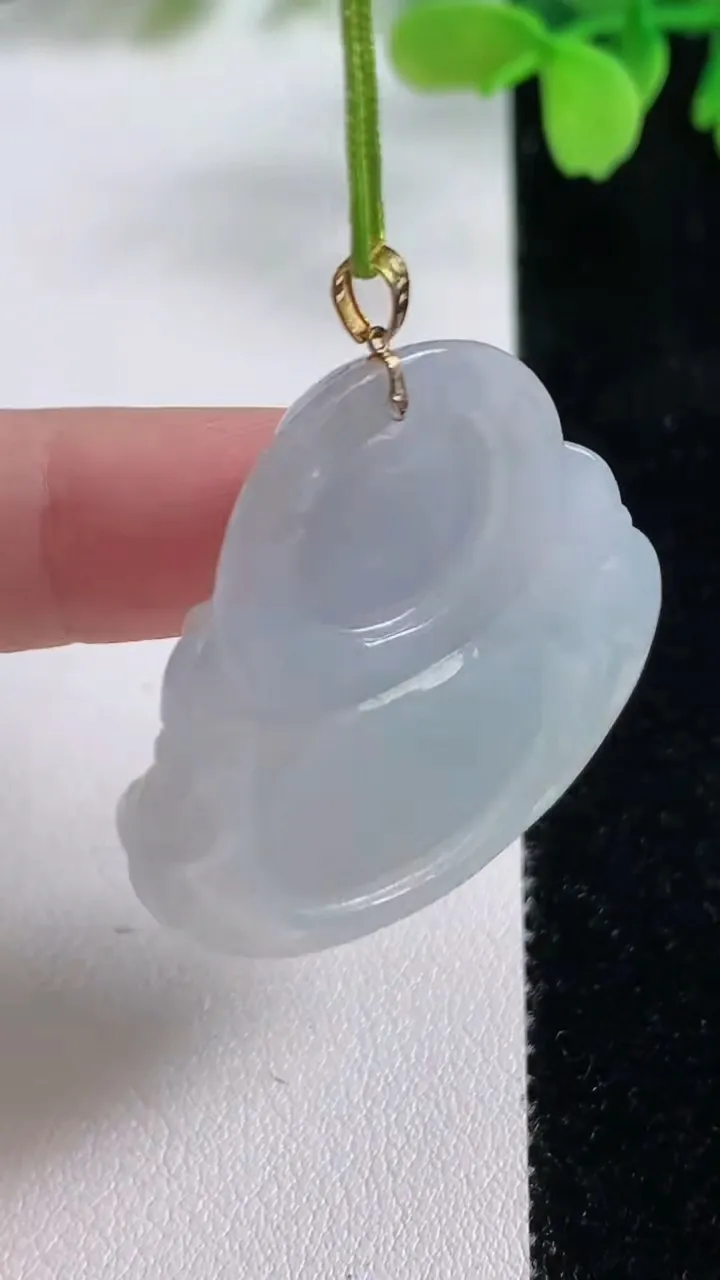 天然A货翡翠18K金紫罗兰佛公吊坠，尺寸35.2-36.9-5.8，重量:11.71g
10月26日