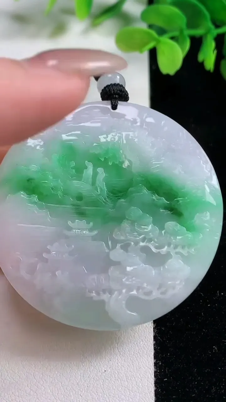 天然A货翡翠山水牌吊坠，尺寸52-5.6，重量:36.31g
10月26日