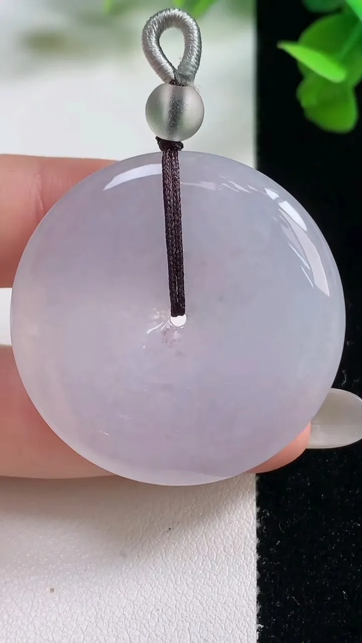天然A货翡翠紫罗兰平安扣吊坠，尺寸36-5.4，重量:17.28g
10月26日