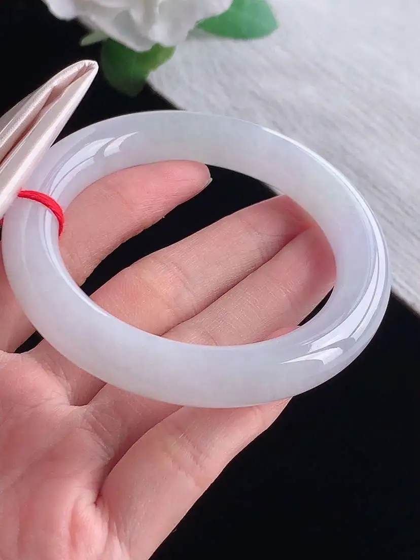 a货翡翠老坑冰种白月光圆条手镯54-55圈口  尺寸54×10.5mm  1025