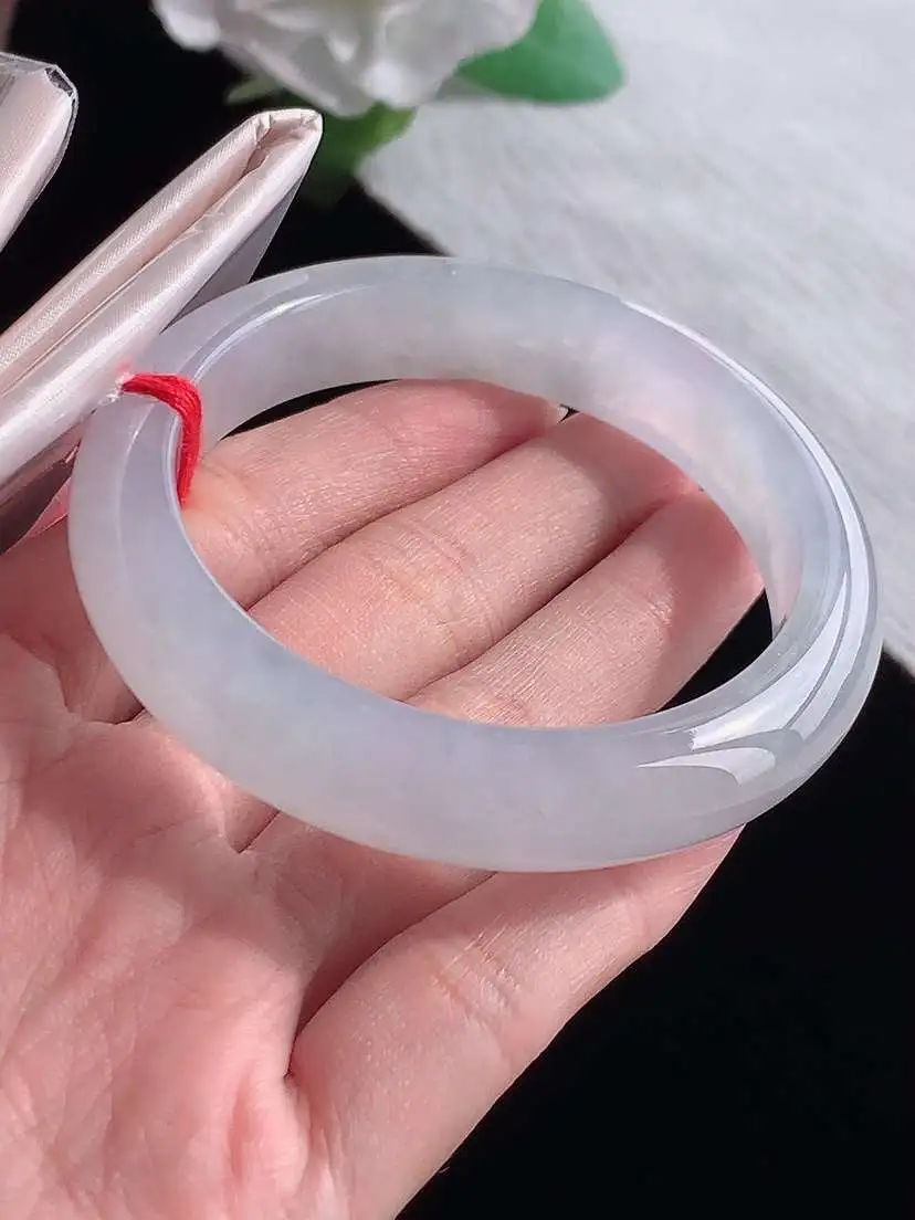 a货翡翠老坑冰种白月光正装正圈手镯54-55圈口  尺寸54×12.2×8.5mm  1025