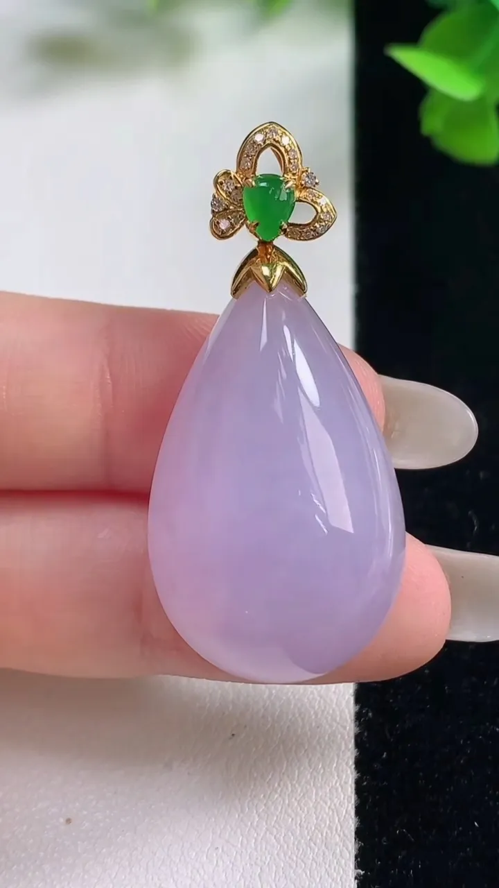天然A货翡翠18K金紫罗兰水滴吊坠，尺寸31-19.4-9.2，重量:11.02g
10月27日