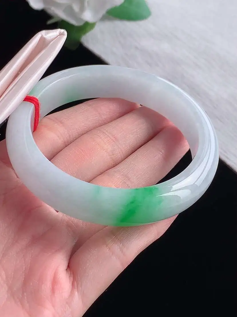 a货翡翠老坑冰种飘阳绿正装正圈手镯58-59圈口  尺寸58×13.3×8mm  1025