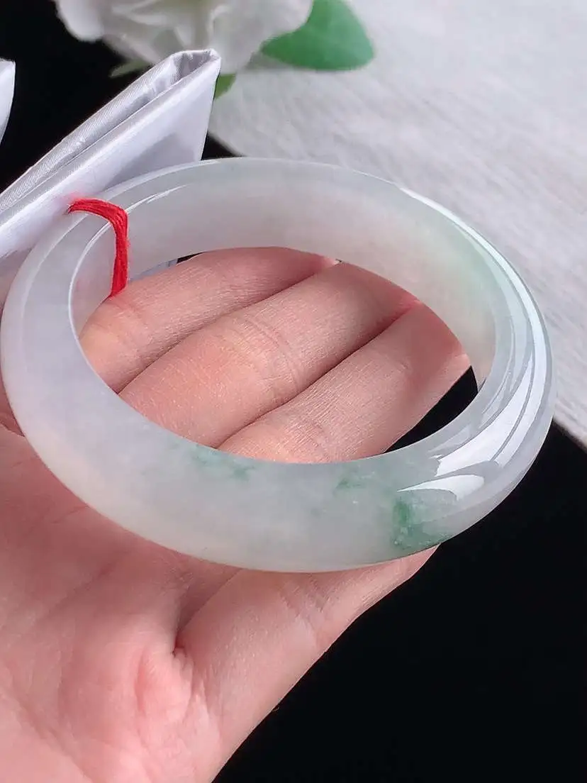 a货翡翠老坑冰种飘花正装正圈手镯56-57圈口  尺寸56.8×13.7×9.2mm  1025