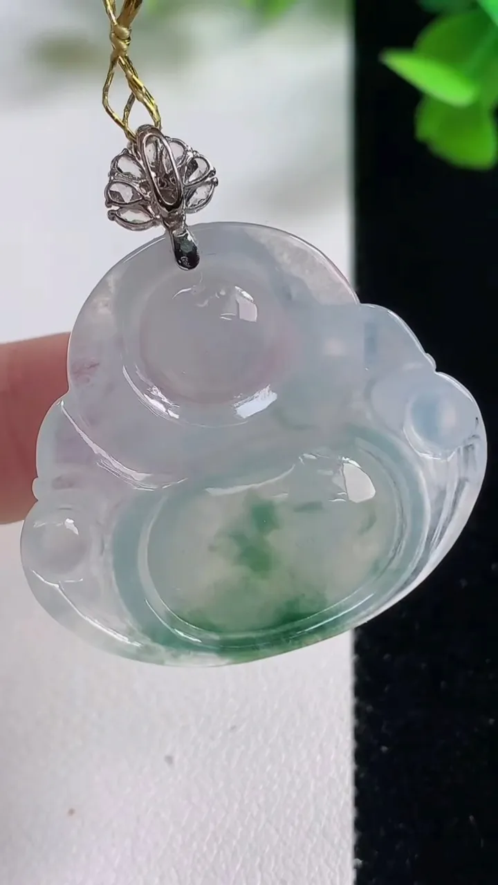 天然A货翡翠种飘花佛公吊坠，尺寸30.4-33.5-6.1，重量:9.64g
10月27日