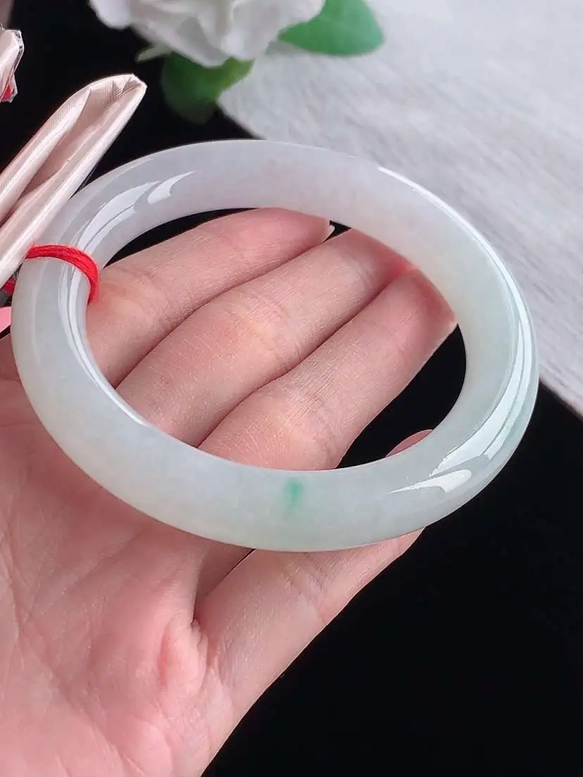 a货翡翠老坑冰种飘绿圆条手镯58-59圈口  尺寸58×10.8mm  1025