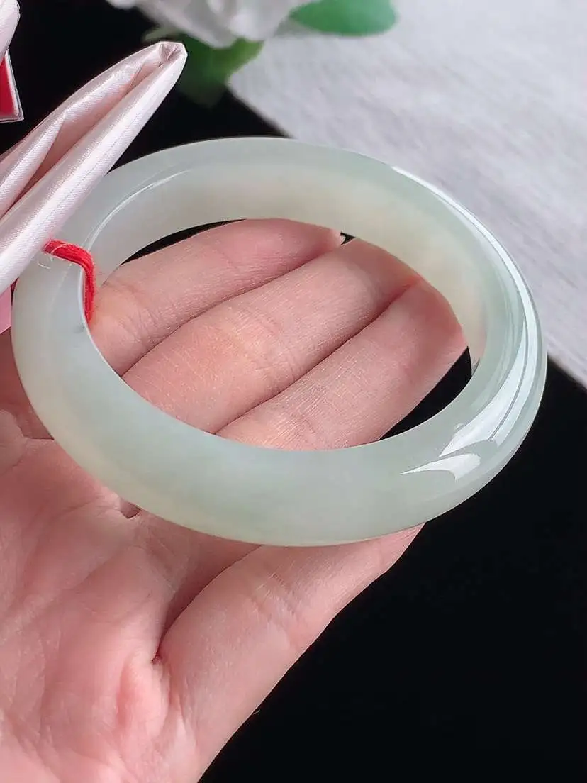 a货翡翠老坑冰种晴水正装正圈手镯54-55圈口  尺寸54.6×11.6×9mm  1025