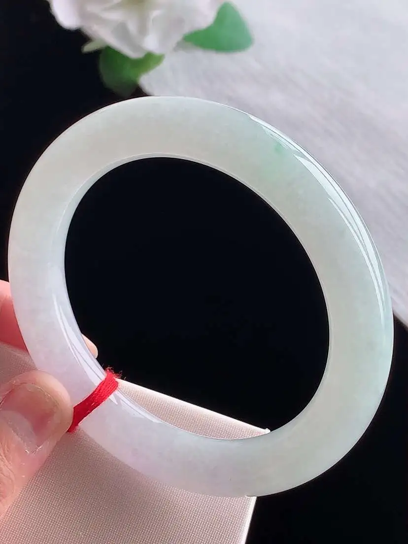 a货翡翠老坑冰种飘绿圆条手镯58-59圈口  尺寸58×10.8mm  1025