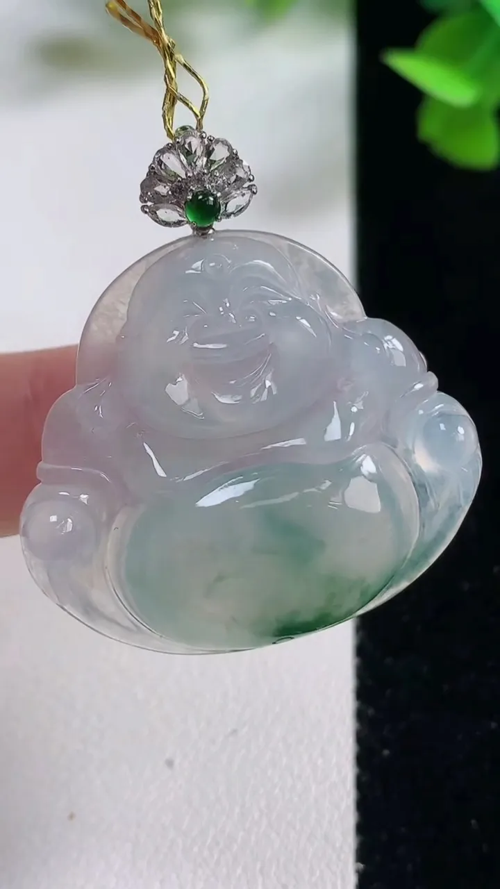 天然A货翡翠种飘花佛公吊坠，尺寸30.4-33.5-6.1，重量:9.64g
10月27日