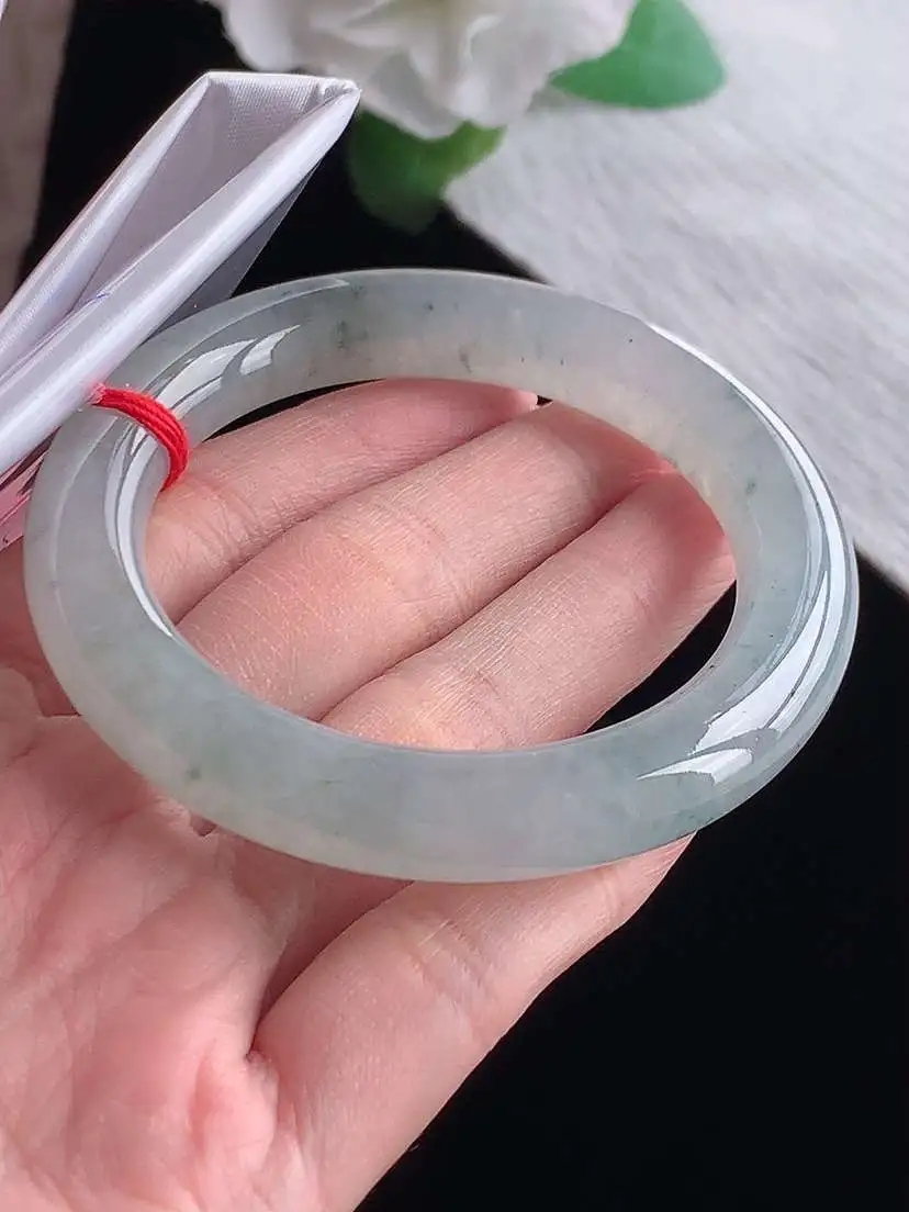 a货翡翠老坑冰种飘花圆条手镯50-51小圈口  尺寸50.8×10mm  1025