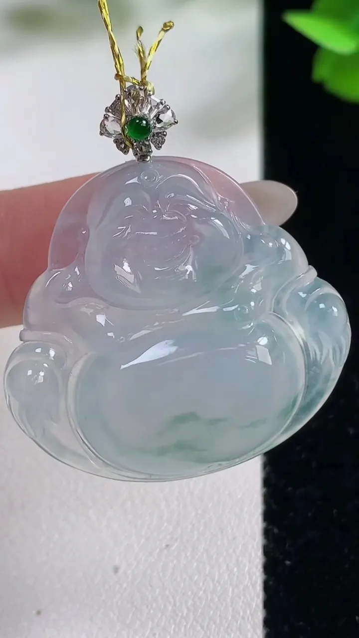 天然A货翡翠种飘花佛公吊坠，尺寸60.7-33.6-5.8，重量:9.73g
10月27日