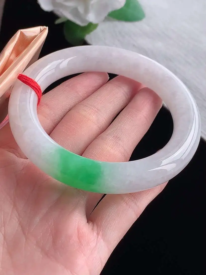 a货翡翠老坑冰种白底青飘阳绿胖圆条手镯58-59圈口  尺寸58×11.3mm  1025