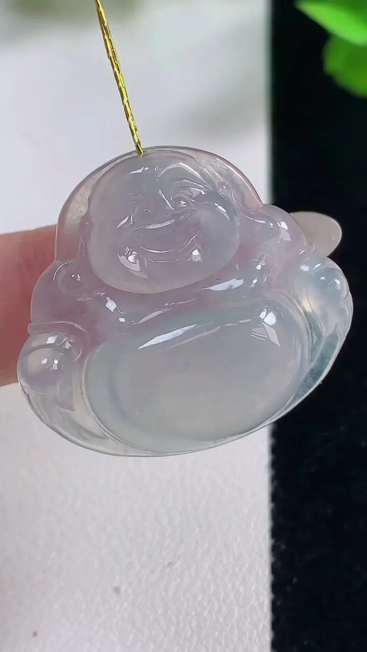天然A货翡翠种白冰佛公吊坠，尺寸26-30-5.8，重量:6.95g
10月27日