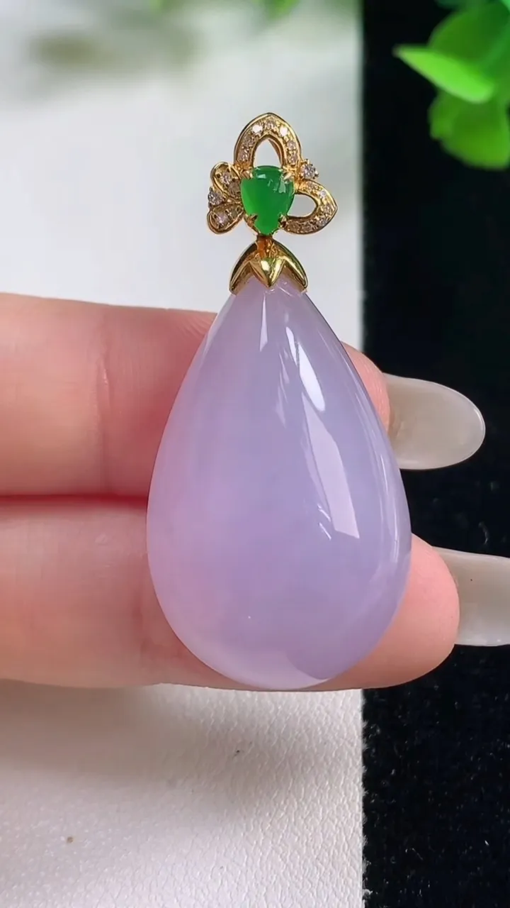 天然A货翡翠18K金紫罗兰水滴吊坠，尺寸31-19.4-9.2，重量:11.02g
10月27日