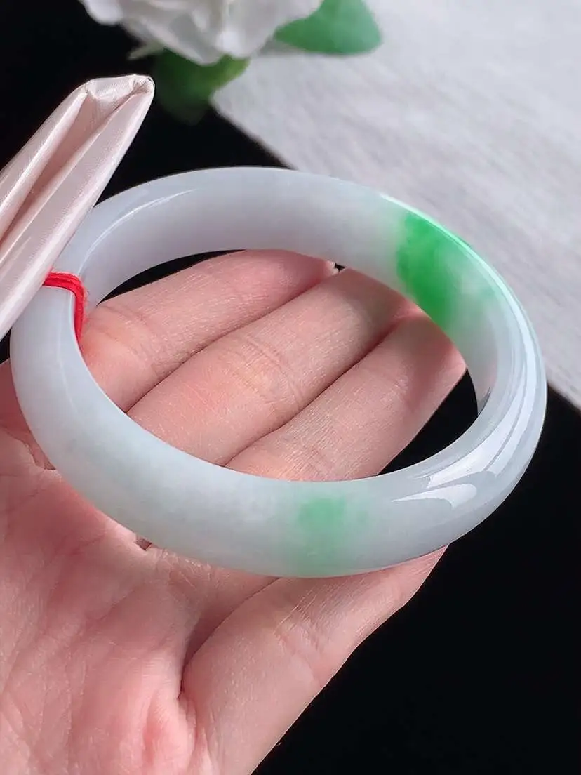 a货翡翠老坑冰种飘阳绿正装正圈手镯58-59圈口  尺寸58×13.3×8mm  1025