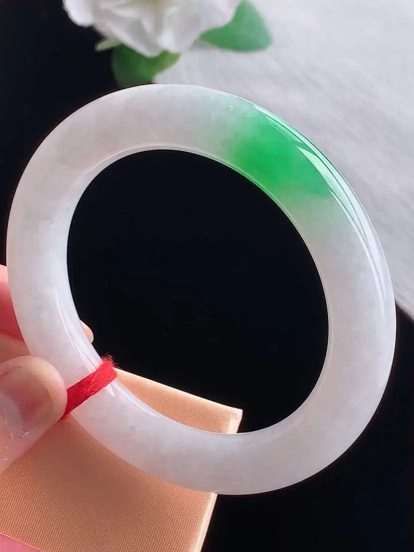 a货翡翠老坑冰种白底青飘阳绿胖圆条手镯58-59圈口  尺寸58×11.3mm  1025
