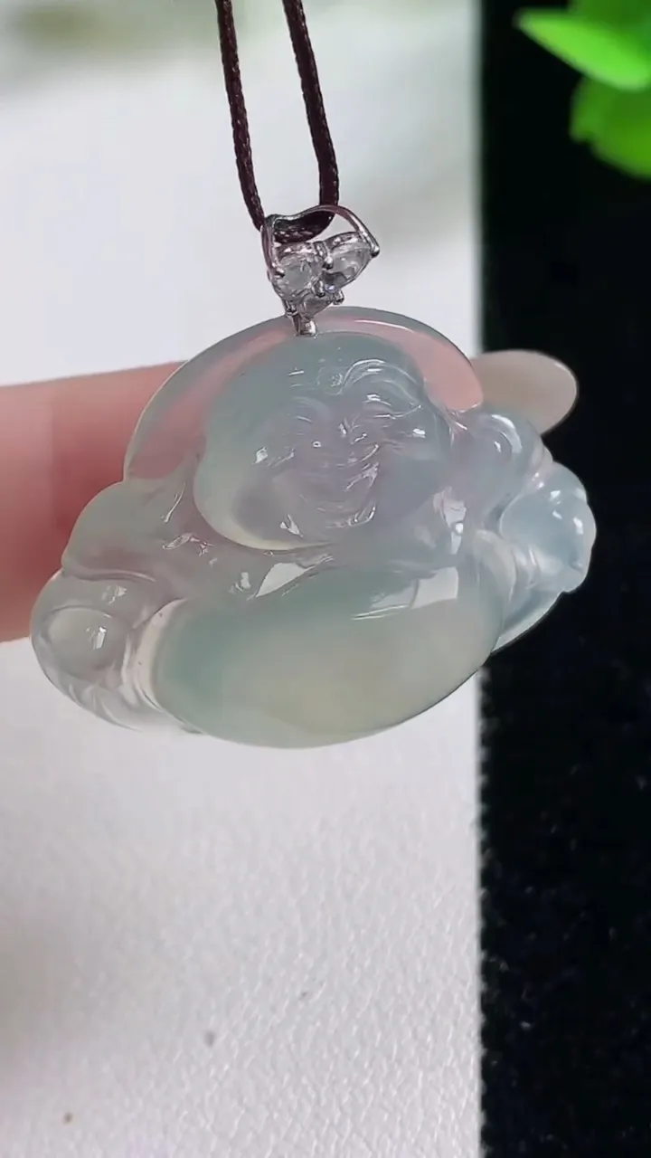 天然A货翡翠佛公吊坠，尺寸25-31-6.9，重量:7.87g
10月27日