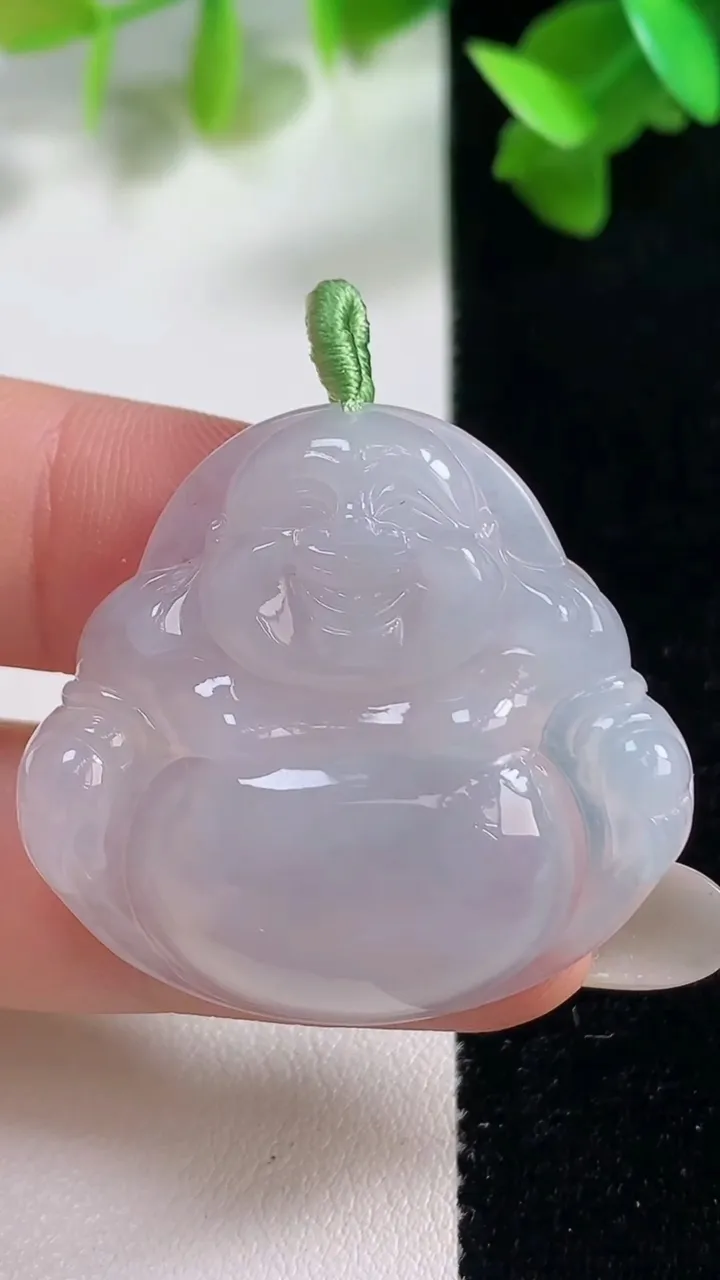 天然A货翡翠佛公吊坠，尺寸32.5-35-6，重量:9.85g
10月28日