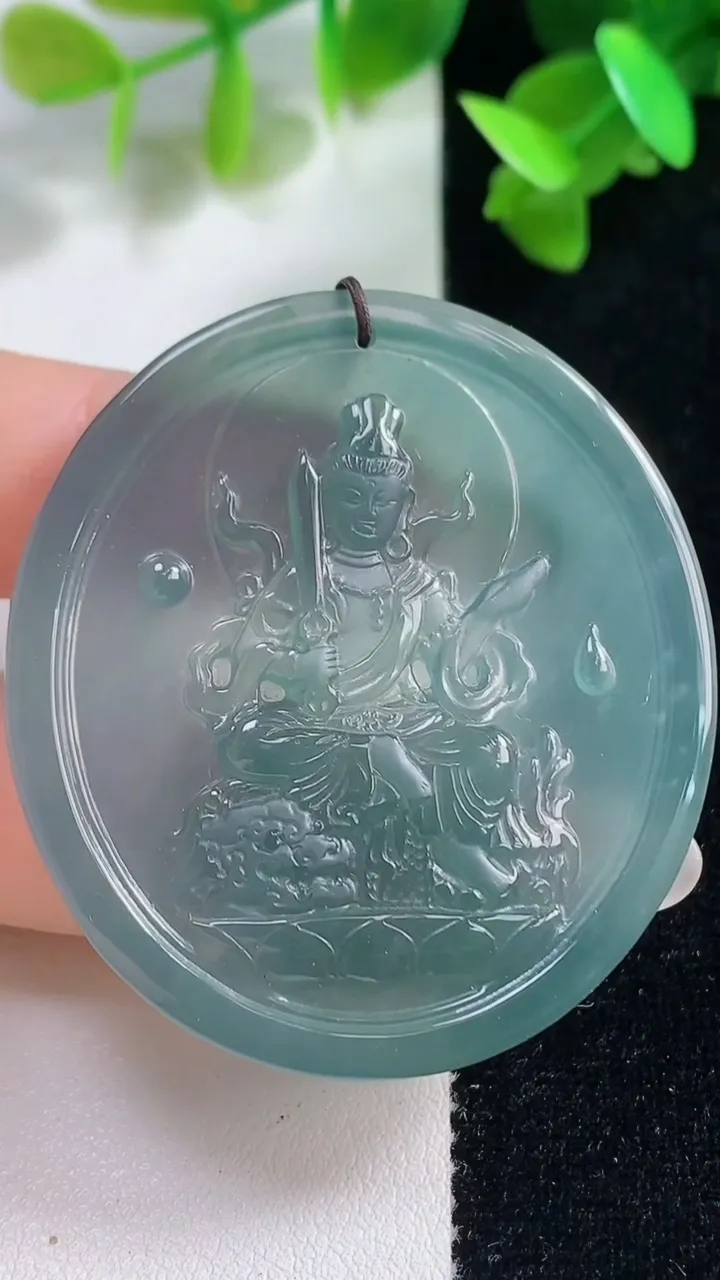 天然A货翡翠蓝水文殊菩萨吊坠，尺寸48.5-43-4.8，重量:19.48g
10月28日