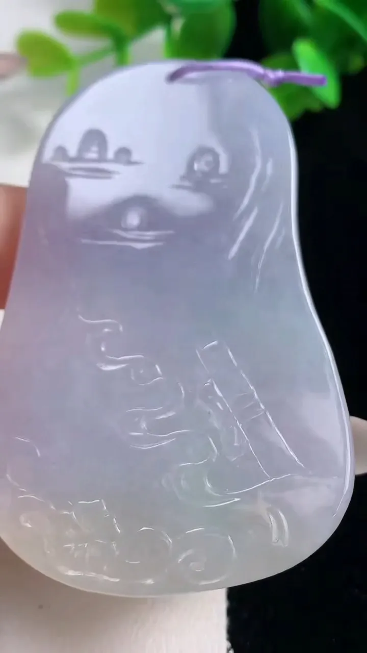 天然A货翡翠紫罗兰文殊菩萨吊坠，尺寸67-41.3-5.6，重量:31.70g
10月28日