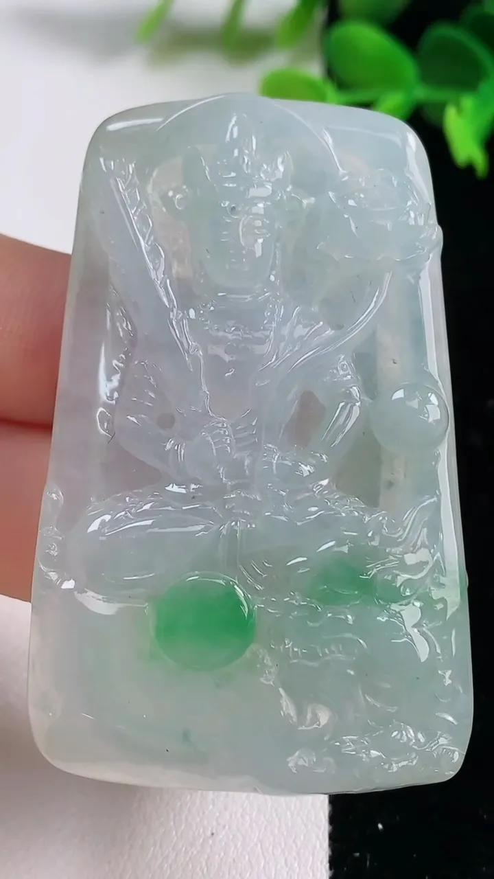 天然A货翡翠文殊菩萨吊坠，尺寸58-35.8-5.8，重:26.78g
10月28日