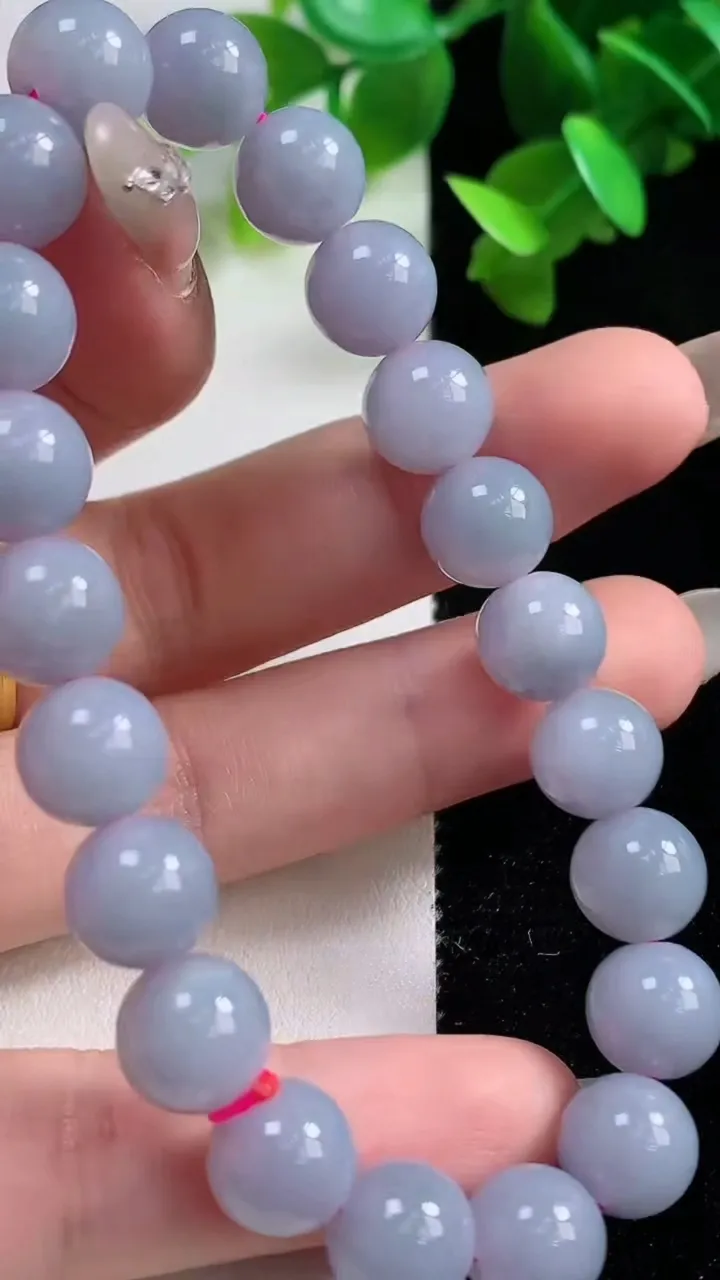 天然A货翡翠紫罗兰圆珠手串，尺寸9.7-21颗，重量:30.24g10月28日
工厂直销收藏佳品,种