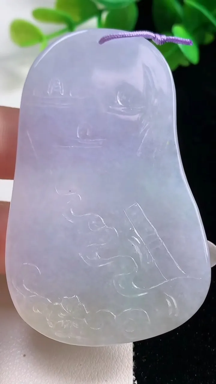 天然A货翡翠紫罗兰文殊菩萨吊坠，尺寸67-41.3-5.6，重量:31.70g
10月28日